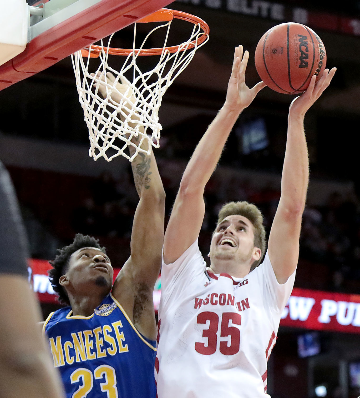Badgers 83, Cowboys 63